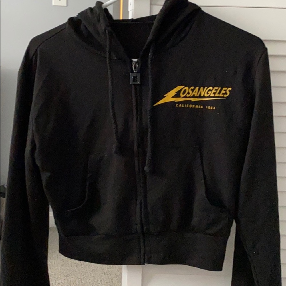 cropped black hoodie
